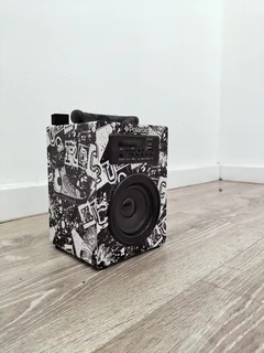 Polaroid punk Bluetooth speaker, barely used brand new condition.