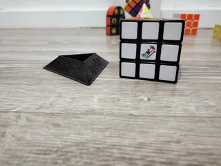 Rubics cube collection in prestine like new condition