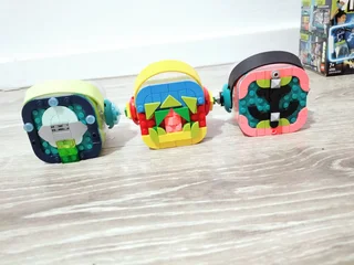 Lego videyo collectable rare music video Lego set X3 with 2 mystery pack mini figures included