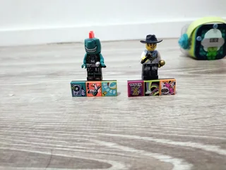 Lego videyo collectable rare music video Lego set X3 with 2 mystery pack mini figures included