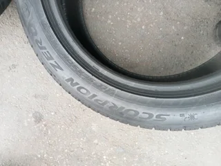 2x 235/50/R20 PIRELLI SCORPION VERDE CONDITION 95%THREAD LIFE CALL NATAL 0688190727