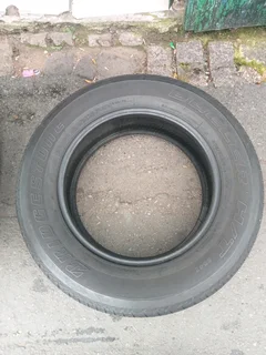 2x 235/65/R17 BRIDGESTONE DUELER TYRES 90%TREAS IS AVAILABLE NOW CALL NATAL 0688190717