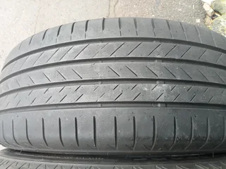2x 215/60/R17 BRIDGESTONE ALENZA TYRES 98%TREAD TYRES CALL NATAL 0688190717 IS AVAILABLE NOW
