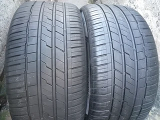 2X 275/40/R21 HANKOOK TYRES 98%THREAD LIFE CALL NATAL 0688190717