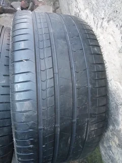 2X 315/30/R22 PIRELLI P ZERO TYRES 95%THREAD LIFE CALL NATAL 0688190717