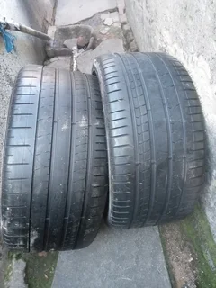 2X 315/30/R22 PIRELLI P ZERO TYRES 95%THREAD LIFE CALL NATAL 0688190717