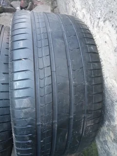 2X 315/30/R22 PIRELLI P ZERO TYRES 95%THREAD LIFE CALL NATAL 0688190717