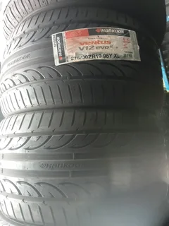 2x 275/30/R19 HANKOOK VENTUS TYRES CALL NATAL 0688190717