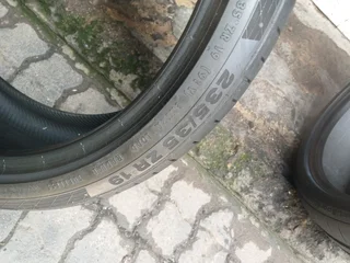 2x 235/35/R19 CONTINENTAL NORMAL TYRES 90%THRRAD LIFE CALL NATAL 0688190717