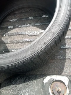 2X 305/30/R23 CONTINENTAL CROSS CONTACT TYRES 95%THREAD LIFE CALL NATAL 0688190717