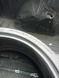 2X 305/30/R23 CONTINENTAL CROSS CONTACT TYRES 95%THREAD LIFE CALL NATAL 0688190717