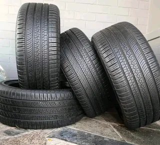 4x 285/40/R23 PIRELLI SCORPION VERDE TYRES 98%THREAD LIFE LIKE NEW TYRES CALL NATAL 0688190717