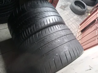 2x 305/30/R19 MICHELIN PILOT SPORT CUP 2 TYRES CALL NATAL