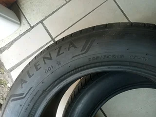 2x 225/60/R18 BRIDGESTONE ALENZA TYRES CALL NATAL 0688190717