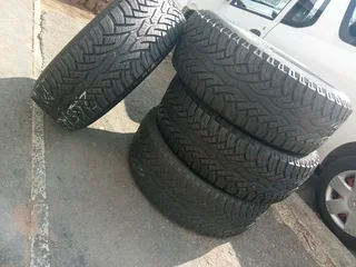 2x 265/65/R17 CONTINENTAL CROSS CONTACT TYRES 85%THREAD CALL NATAL