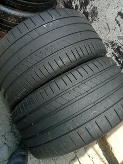 2x 315/35/r21 Pirelli P Zero Tyres 90%thread Life Call Natal