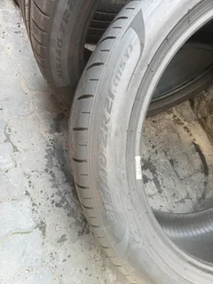 2x 315/35/R21 PIRELLI P ZERO TYRES 90%THREAD LIFE CALL NATAL