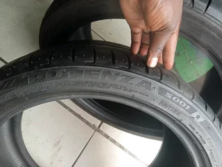 2x 245/35/R18 BRIDGESTONE POTENZA RUNFLAT TYRES CALL NATAL IS AVAILABLE NOW