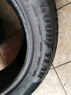 2x 255/55/R20 GOODYEAR WRANGLER TERRITORY 99%THREAD LIFE CALL NATAL