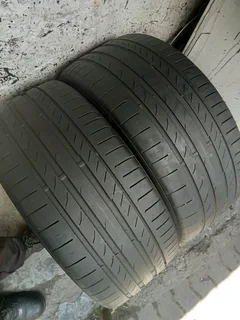 2x 255/40/r20 Continental Normal Tyres 90%thread Life Call Natal 0688190717