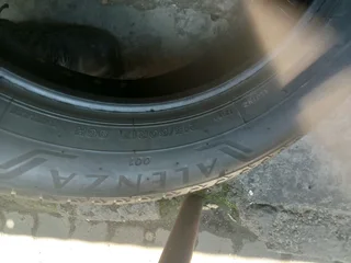 2x 215/60/R17 BRIDGESTONE ALENZA NORMAL TYRES 95%THREAD LIFE CALL NATAL 0688190717