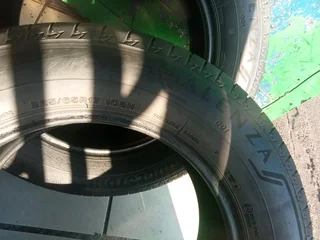 2x 225/65/R17 BRIDGESTONE ALENZA TYRES 95%THRRAD LIFE CALL NATAL 0688190717