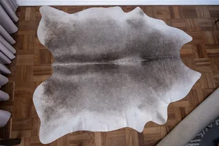 Weylandst Grey Cow Hide Mat
