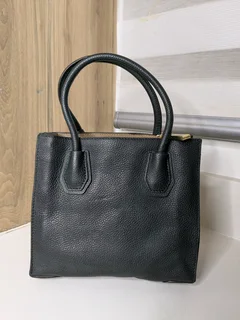 PRE OWNED MICHAEL KORS HANDBAG