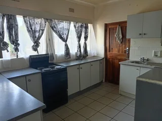 (9400) 4BEDROOM HOUSE KIBLER PARK RENTAL