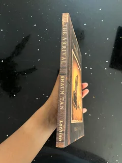 Book: The Arrival by Shaun Tan