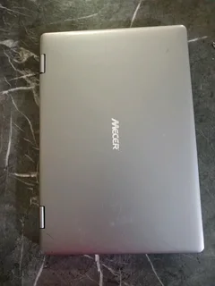 Mecer YA11Q1 windows 10 sliver colour