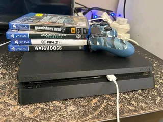 Playstation4 - Ad posted by Cherese Smit