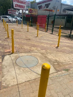 I AM SERVICES (PTY) LTD  /  DAVES HANDY GUY (PTY)  PRO ,SKILLS, SERVICES  /  SERVING  /  SINCE 2004