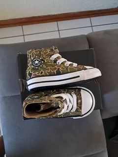 Converse Chuck Taylor Size 5UK Toddler Sneaker