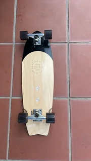 Globe Sun City Black Burle/White Pearl Complete Skateboard Cruiser 9&#34; x 30&#34;