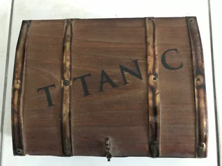 TITANIC Limited Edition Wooden  Box Set