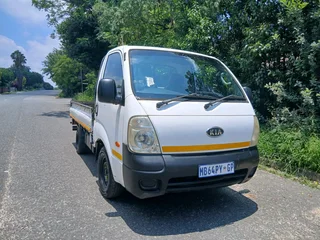 Kia k2700