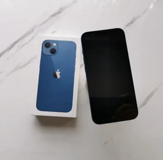 Apple iPhone 13