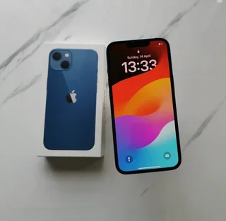 Apple iPhone 13