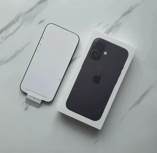 Apple iPhone 16