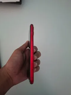 Red IPhone 11 64 GB