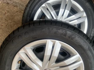 185/60/14 polo rims and Tyres