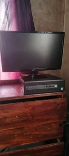 Hp elitedesk 800 G2 8GB Ram 500hdd