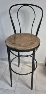 Wessex Bar table with Bar Chairs from Marina Home