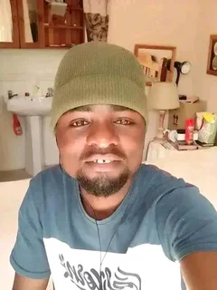 I&#39;m looking a job as upholstery