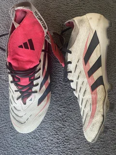 2024 ELITE PREDATOR FOOTBALL BOOTS