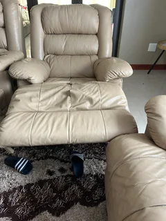 Couch - Ad posted by Luvhani