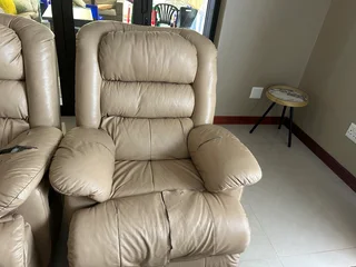 Couch - Ad posted by Luvhani