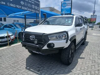 White Toyota Hilux 2.4 GD-6 D/Cab with 132000km available now!