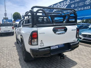 White Toyota Hilux 2.4 GD-6 D/Cab with 132000km available now!